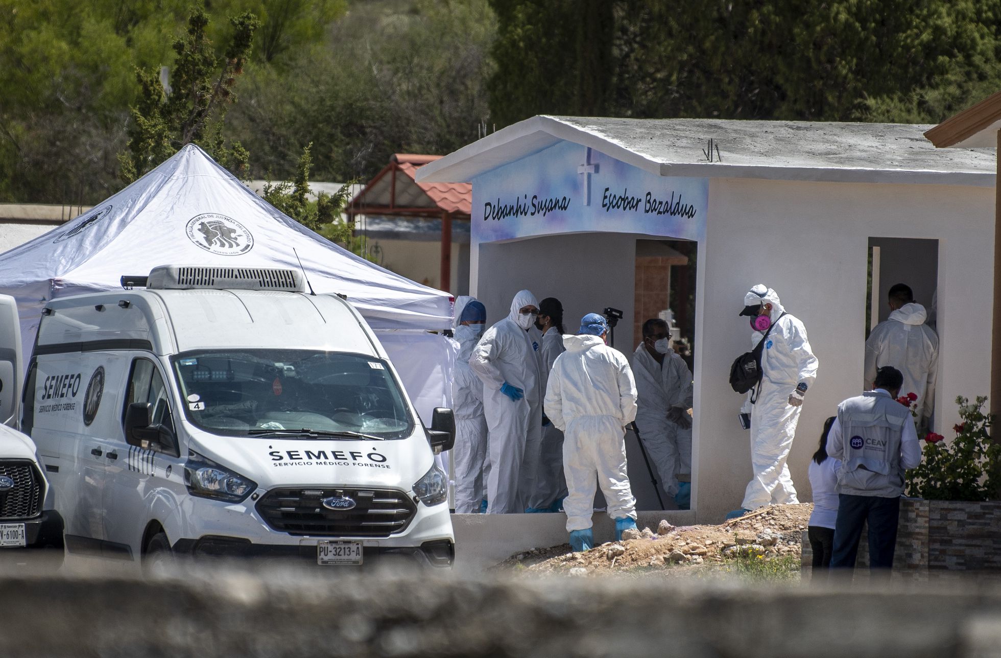 Concluyó exhumación de restos de Debanhi Escobar, resultados estarían en un periodo de 24 a 72 horas