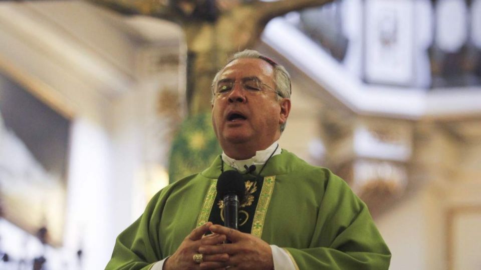 Arquidiócesis acusa cobro de piso en templos y AMLO responde