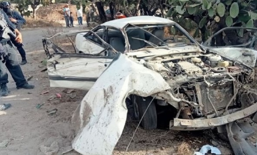 Conductor muere tras volcar en su unidad en Yehualtepec 