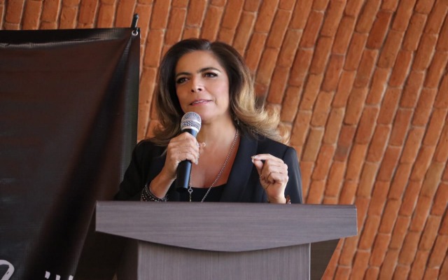 Respalda Barbosa aspiraciones política de Olivia Salomón; "es eficiente en el trabajo que desarrolla"