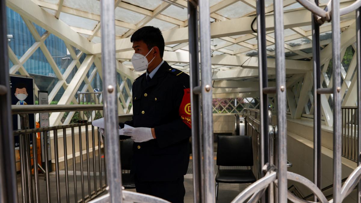 Retrasan reapertura de escuelas en Pekín por nueva ola de Covid