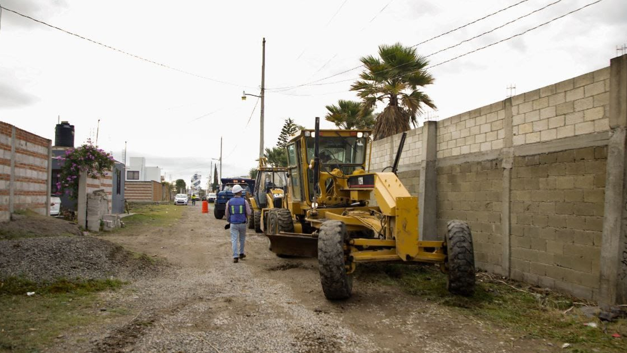 Ayuntamiento de San Andrés Cholula dio inicio a las labores de pavimentación en calles de San Antonio Cacalotepec