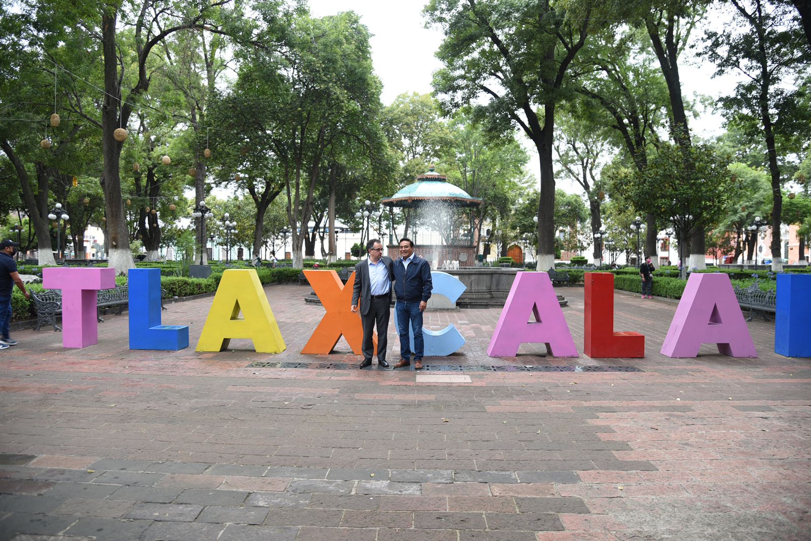 Alcalde de Tlaxcala recibe al embajador de Reino Unido de Gran Bretaña e Irlanda del Norte
