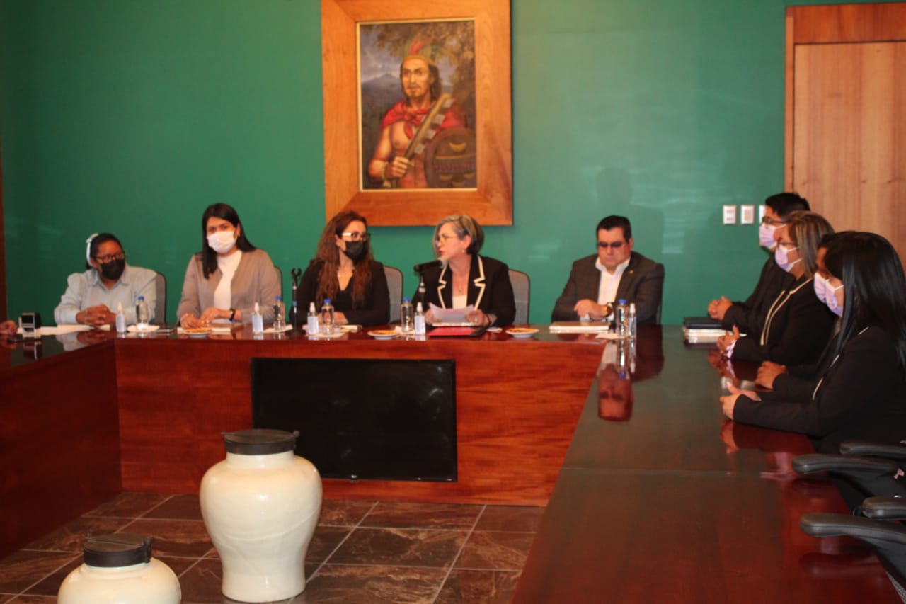 CEDH entrega informe de actividades 