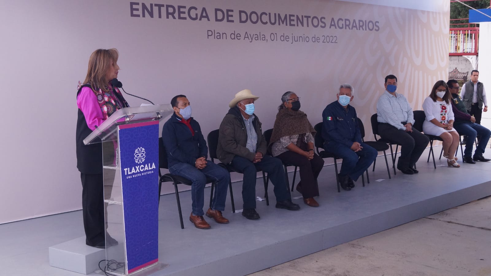 Entregan títulos de propiedad a ejidatarios de comunidad de Plan de Ayala
