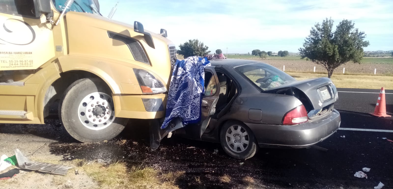Hombre muere prensado tras encontronazo en la Amozoc-Perote