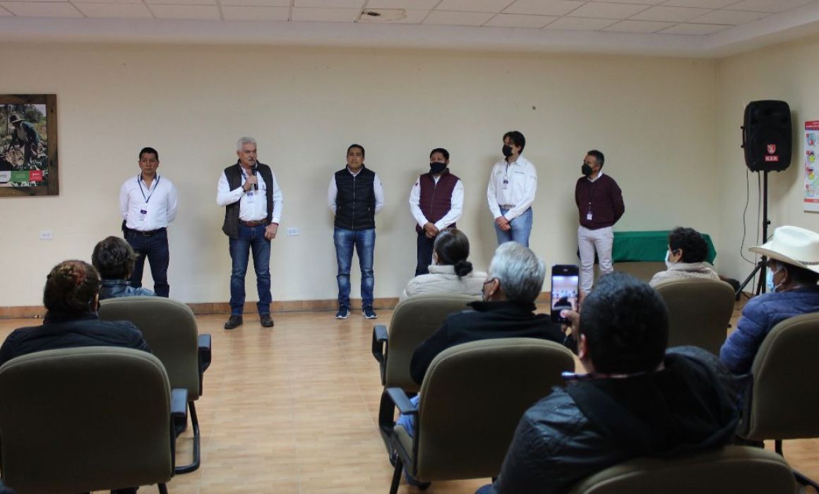 Entrega SIA 49 cartas de autorización para mecanizar al campo