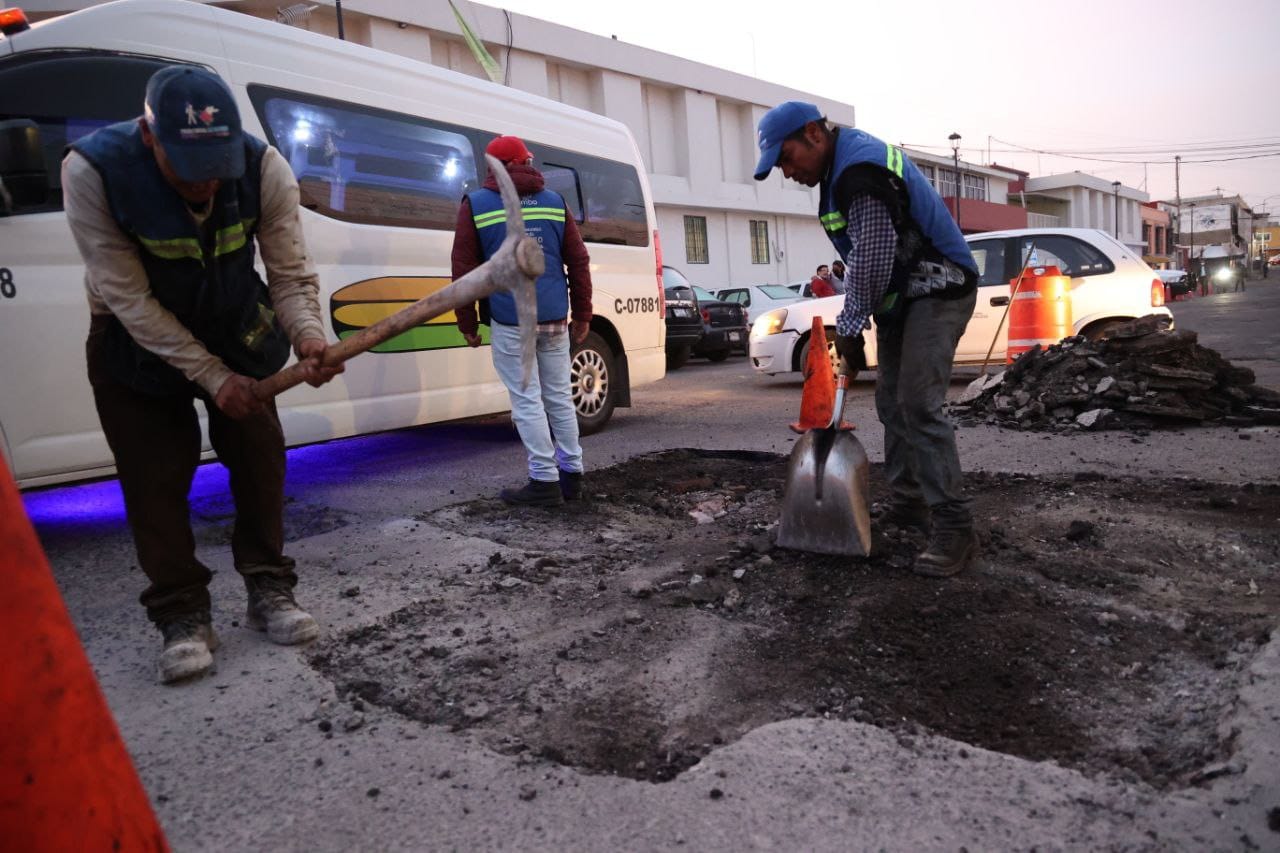Se eliminarán 40 mil baches más al cierre de año: Eduardo Rivera