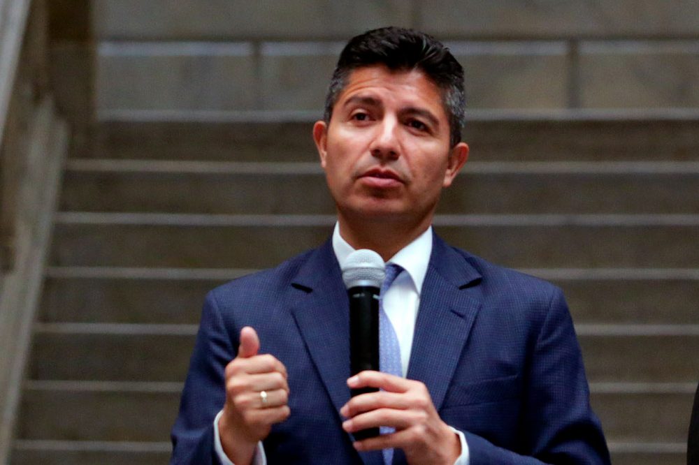 Agradece Eduardo Rivera a Barbosa apoyo por anticipo de obras