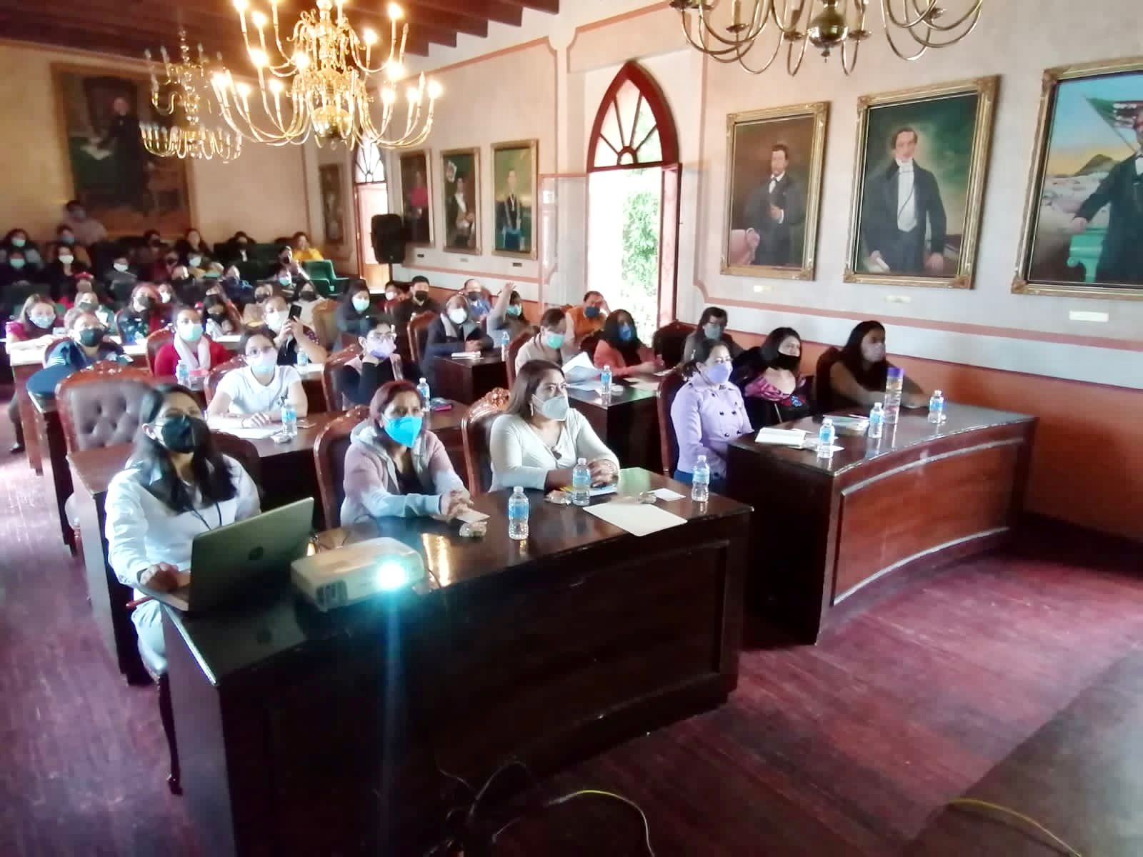 Funcionarios de Tlaxcala se capacitan en derechos políticos 