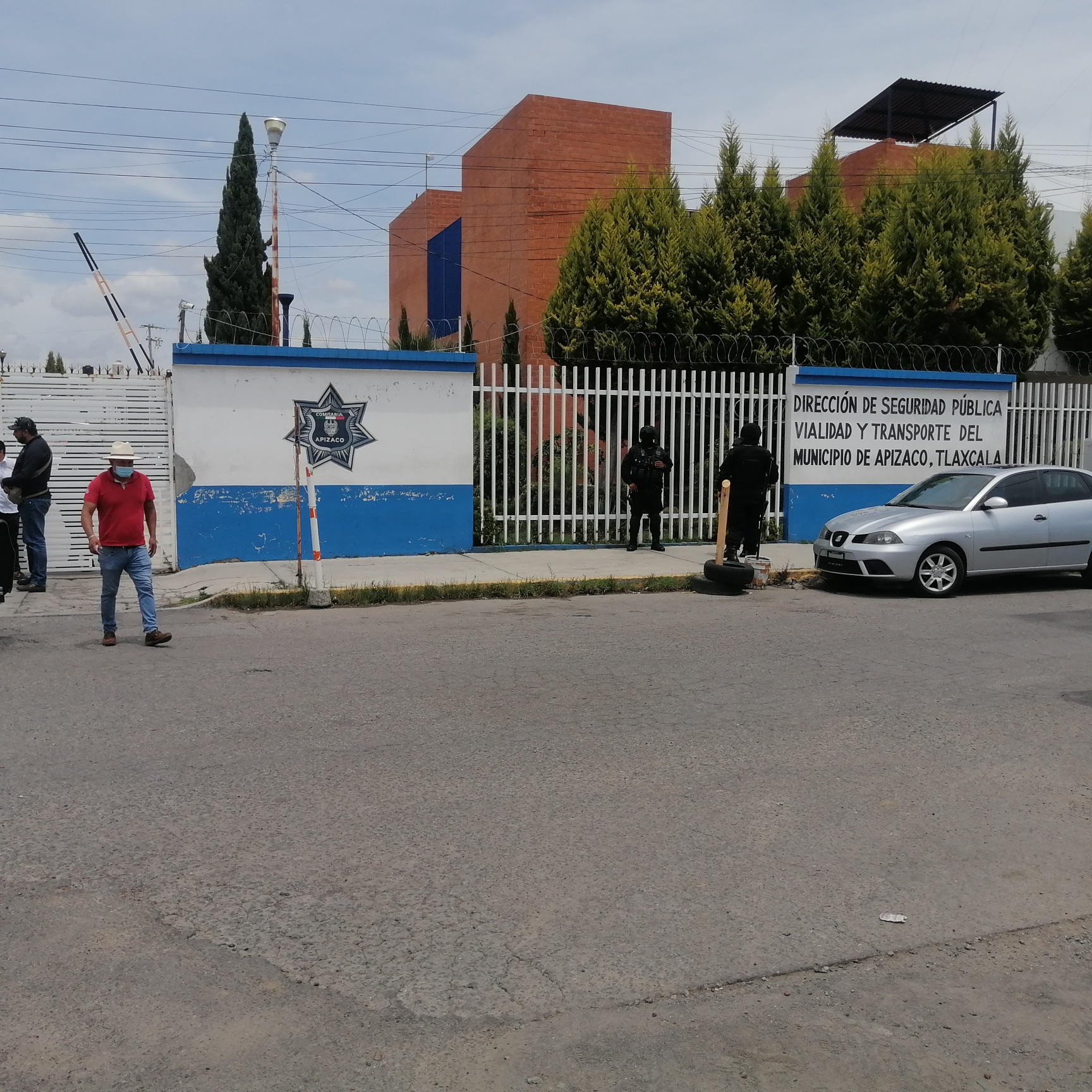 Sostienen diálogo autoridades de Apizaco y familiares de joven muerto en separos