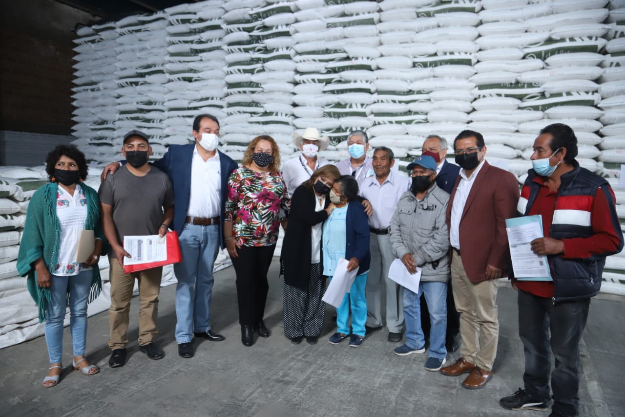 Entregan Gobierno Del Estado y SADER apoyos del programa Fertilizantes para el Bienestar en Huamantla
