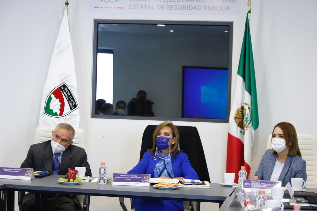 Fortalecerán gobernadora Lorena Cuéllar y Clara Luz Flores trabajo conjunto en materia de seguridad
