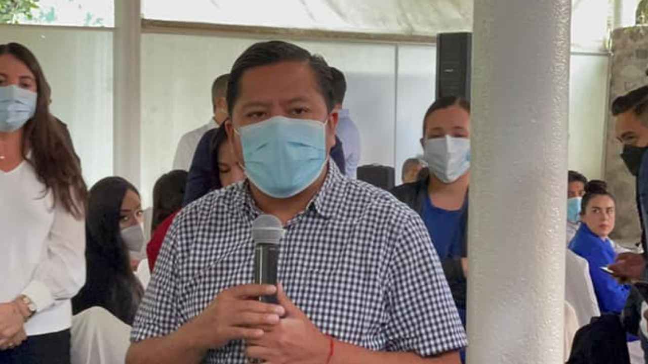 El Presidente Municipal de Cuautlancingo alude que todavía no es el momento para pensar en una reelección 