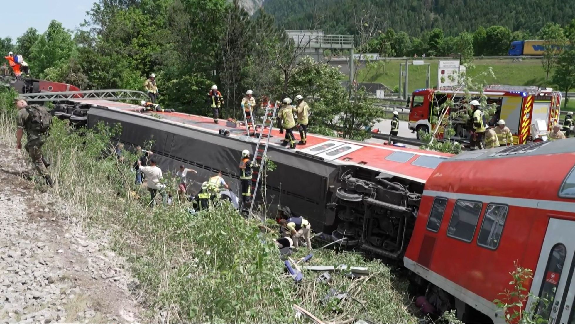 Accidente de Tren en Alemania deja al menos 60 heridos y 3 personas muertas