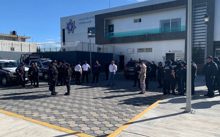 Policías de Chiautempan realizan paro de labores para exigir reinstalación del ex comisionario