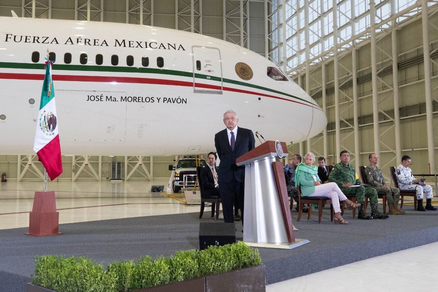 Ofrece AMLO a Argentina avión presidencial a plazos