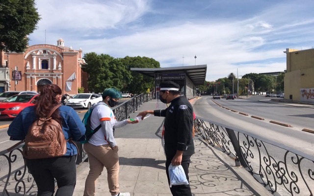Descartan relajar medidas de prevención contra el Covid en Puebla a pesar de baja en casos