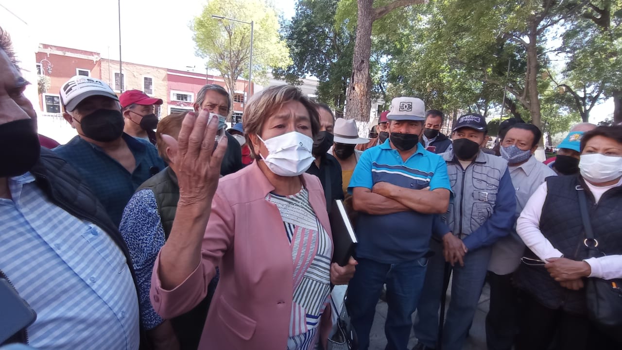 Solicitan a Lorena Cuéllar abastecer de medicamentos a pensionados de Tlaxcala