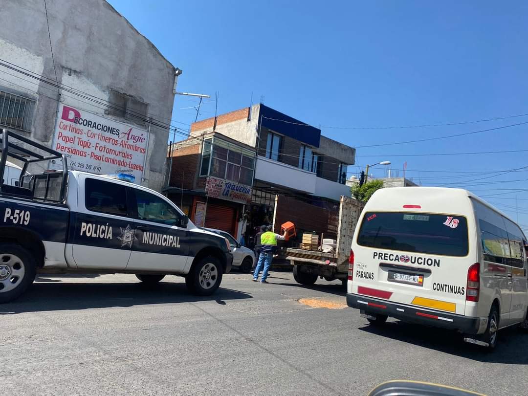 Retiran objetos para apartar lugares, en Chiautempan 