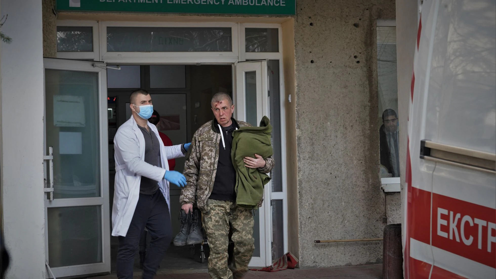 Bombardeo ruso a base militar cercana a la frontera con Polonia deja al menos 35 muertos y 134 heridos