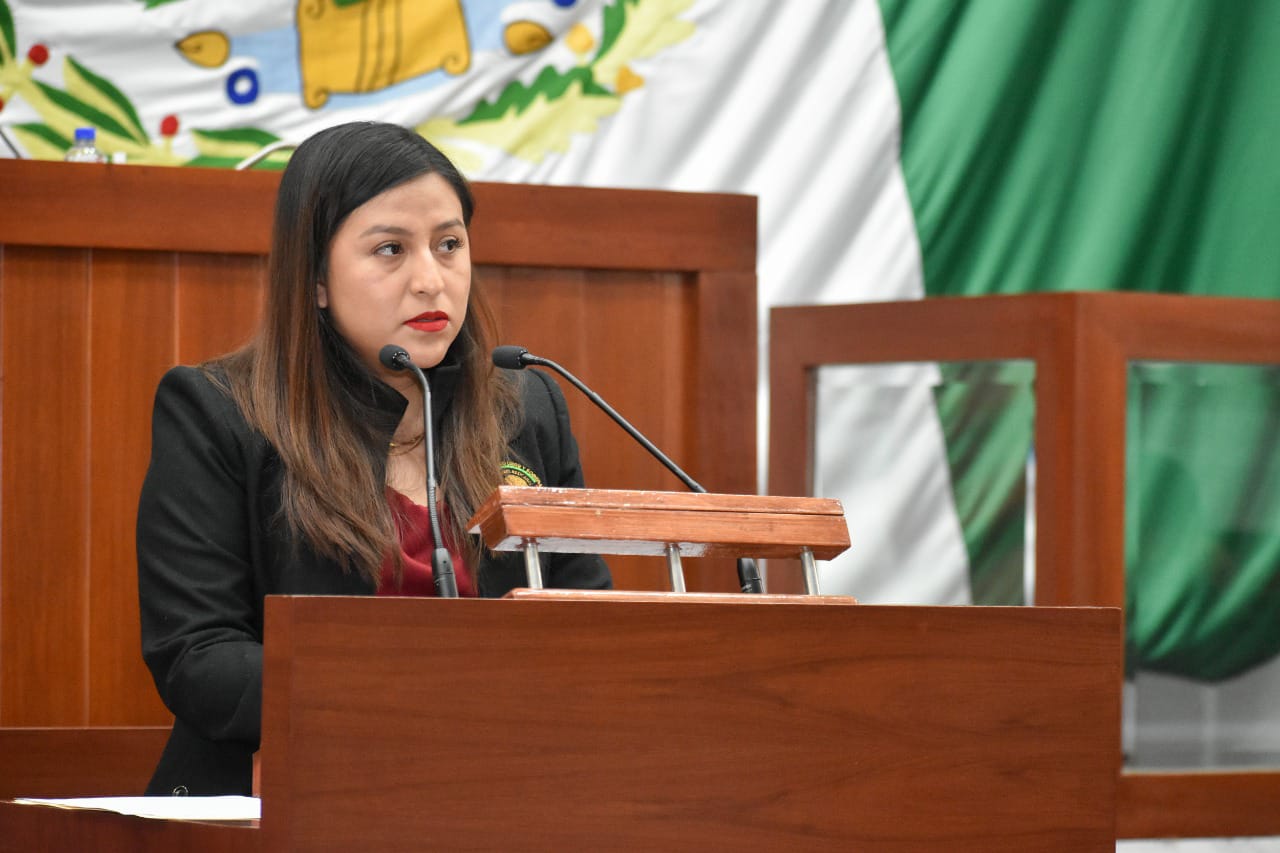Busca diputada crear Presea para médicos e investigadores científicos