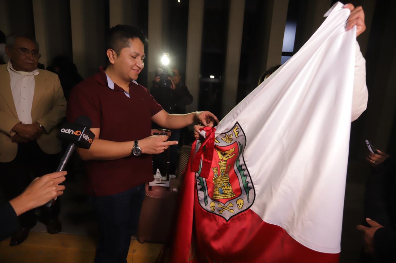 Gobierno del Estado recibió a los tlaxcaltecas repatriados de Ucrania