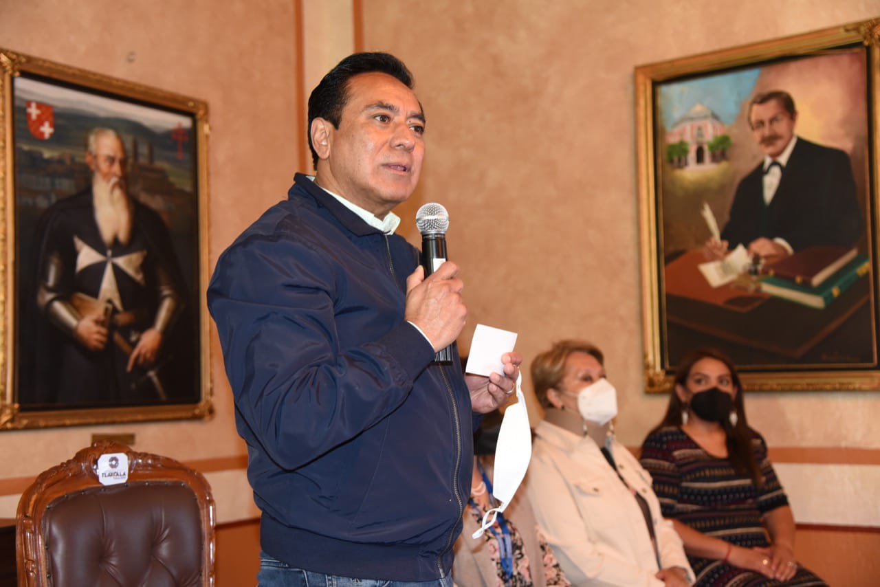 Capacita CEDH a personal del ayuntamiento capitalino