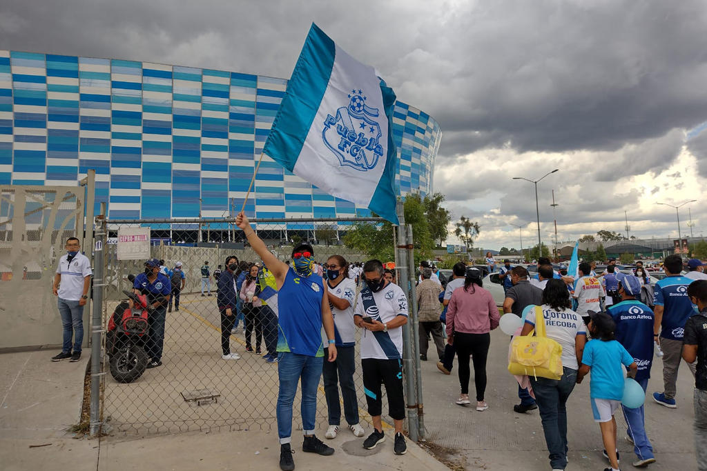 200 policías municipales cuidarán de aficionados en el partido Puebla vs Santos