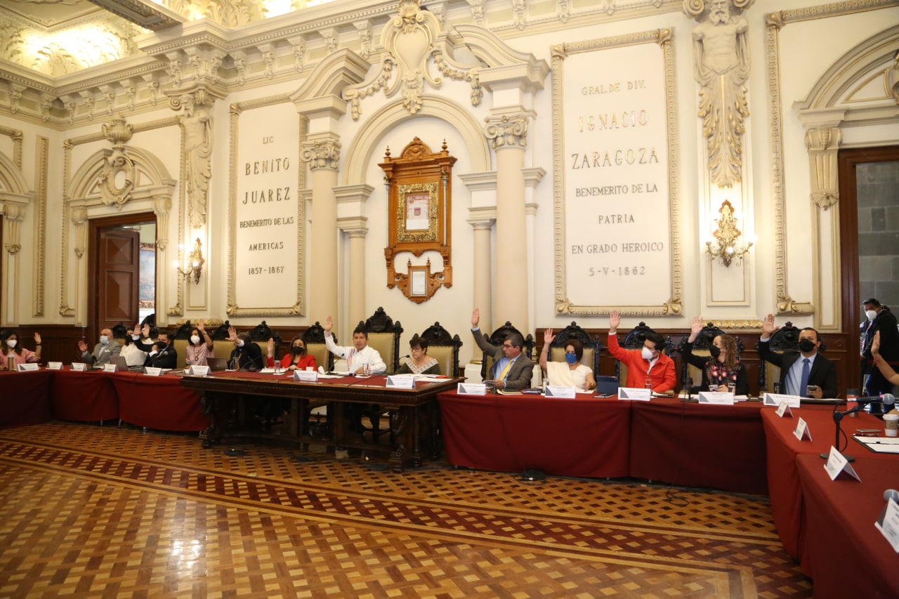 Cabildo de Puebla aprueba ampliación de descuentos por Refrendo de Licencias