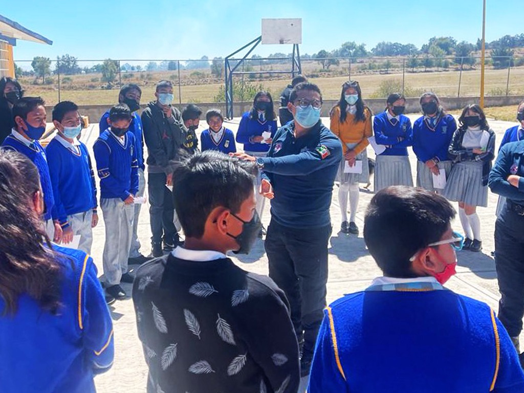 Brinda Dirección De Seguridad Pública de Huamantla pláticas preventivas en Instituciones Educativas