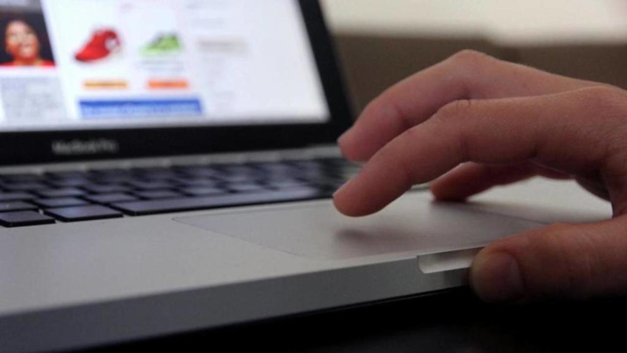 Jóvenes los más vulnerables a fraudes cibernéticos: UPAEP