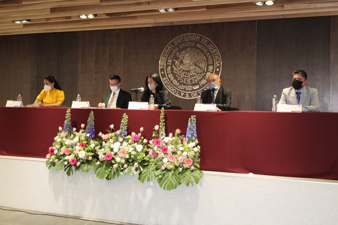 Tiene TSJE el libro “El Nuevo Sistema de Justicia laboral en México”