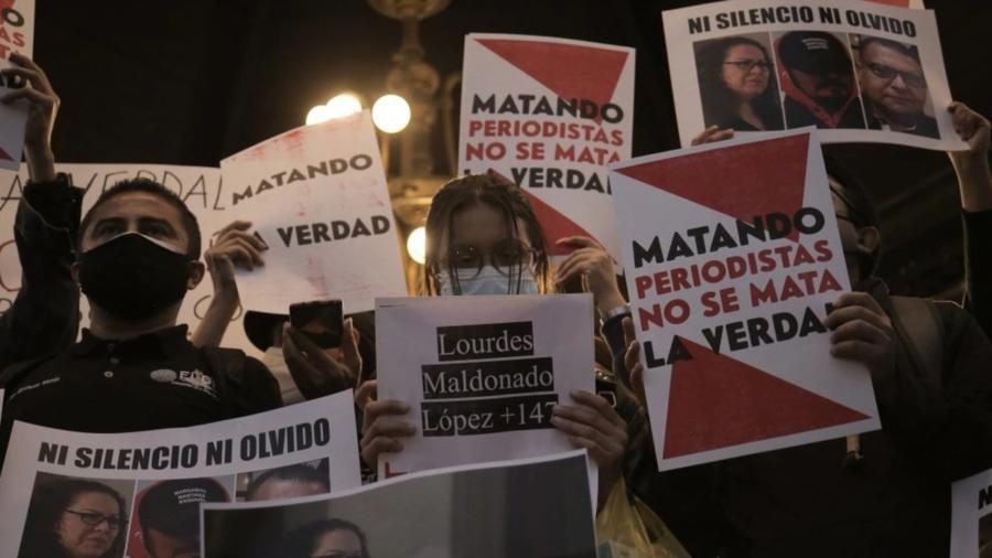 Gobierno federal se compromete a garantizar seguridad social para los periodistas