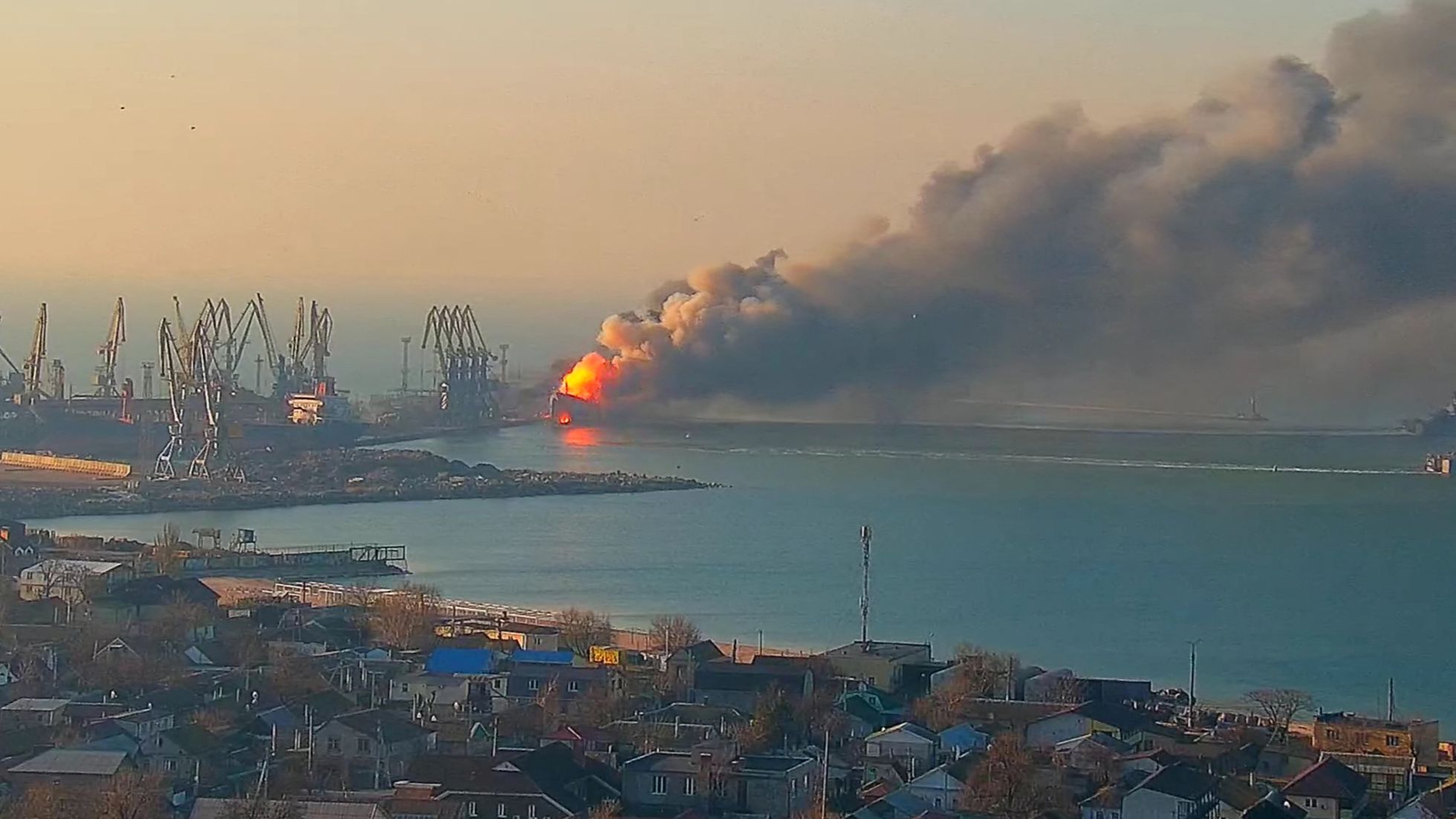 Ucrania comunicó haber destruido un gran navío de desembarco ruso