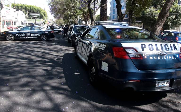 Termina en balacera asalto a cuentahabiente en Huexotitla