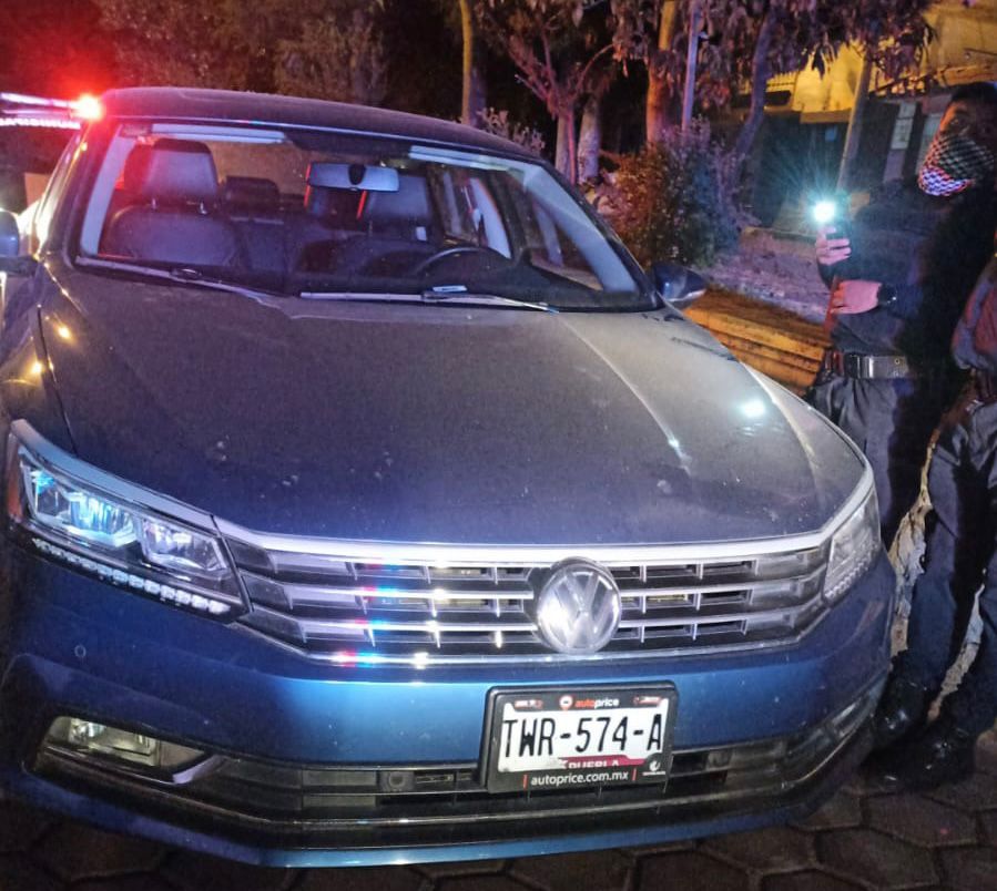 Recuperan en Tlaxcala automóvil robado en Puebla