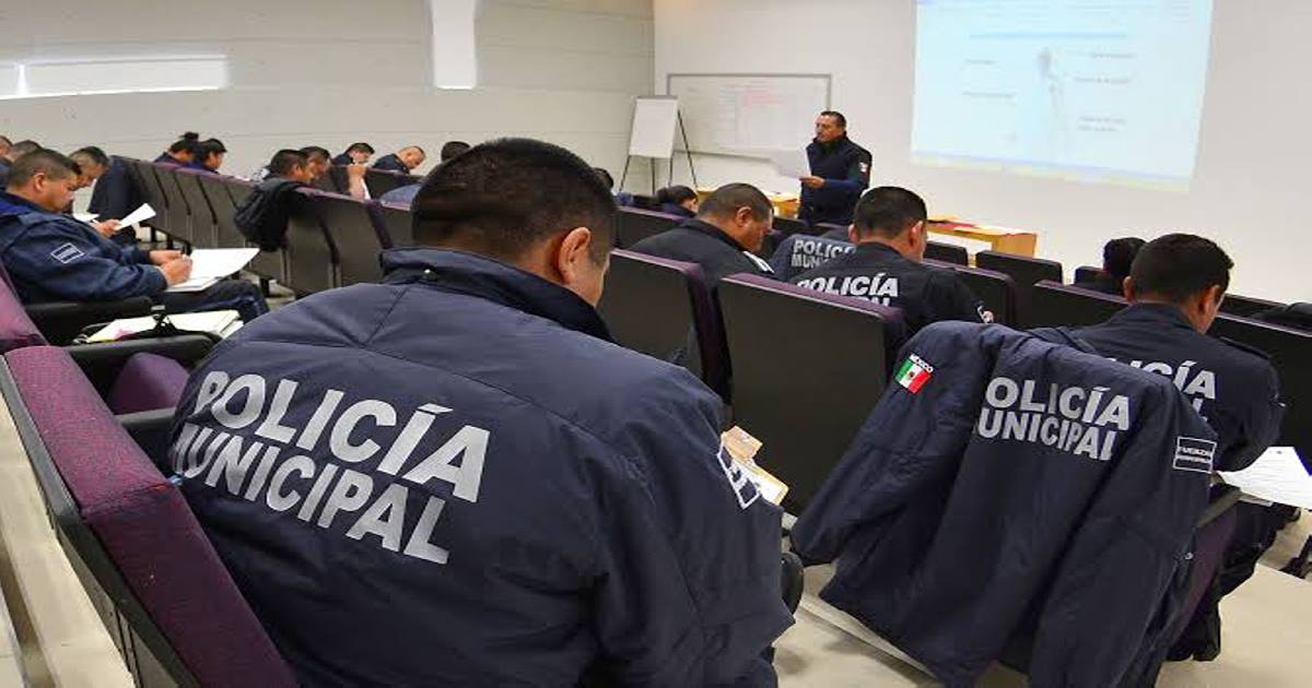 Cursos virtuales, alternativa para certificar a policías municipales pendientes