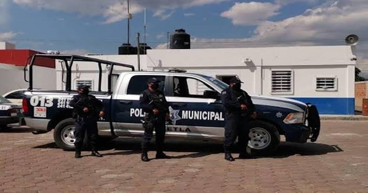 Por corruptos destituyen a 19 policías de Tetla