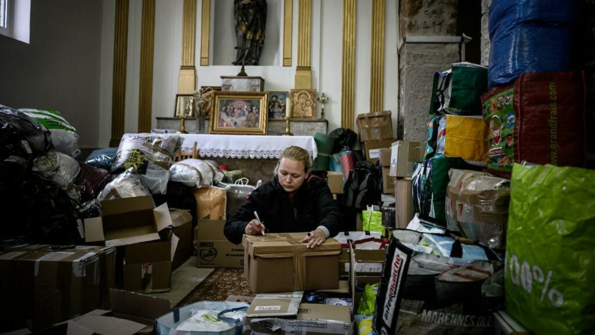 Acuerdan Rusia y Ucrania crear corredores seguros para evacuar civiles y entregar ayuda