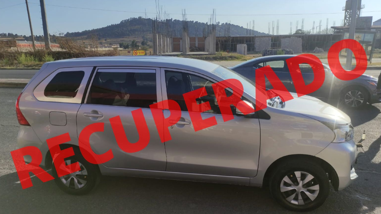 Recuperan en San Pedro Cholula una camioneta con reporte de robo 