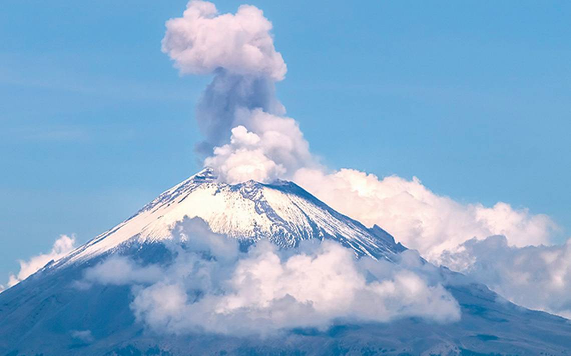 En las últimas 24 horas el volcán Popocatépetl emitió 19.5 horas de tremor y 24 exhalaciones