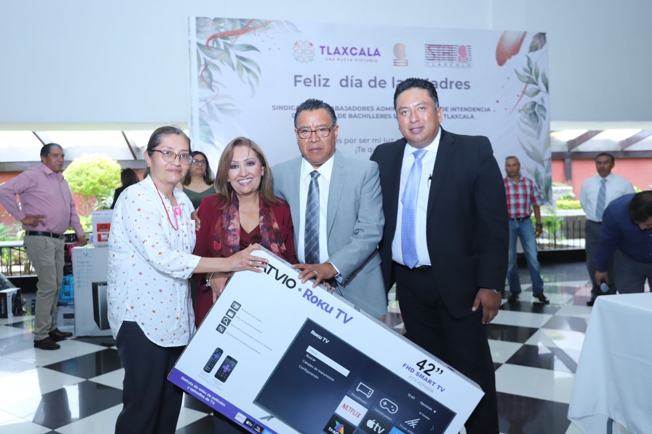 Reconoció Gobernadora labor de madres trabajadoras del STAICOBAT