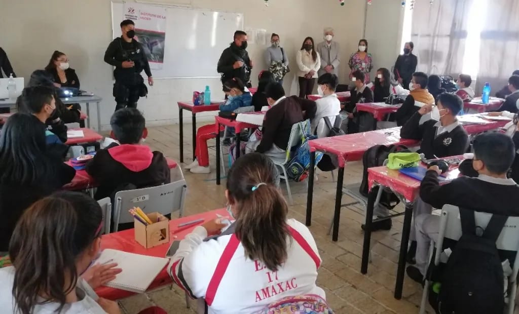Imparten platicas para evitar violencia, en Amaxac 