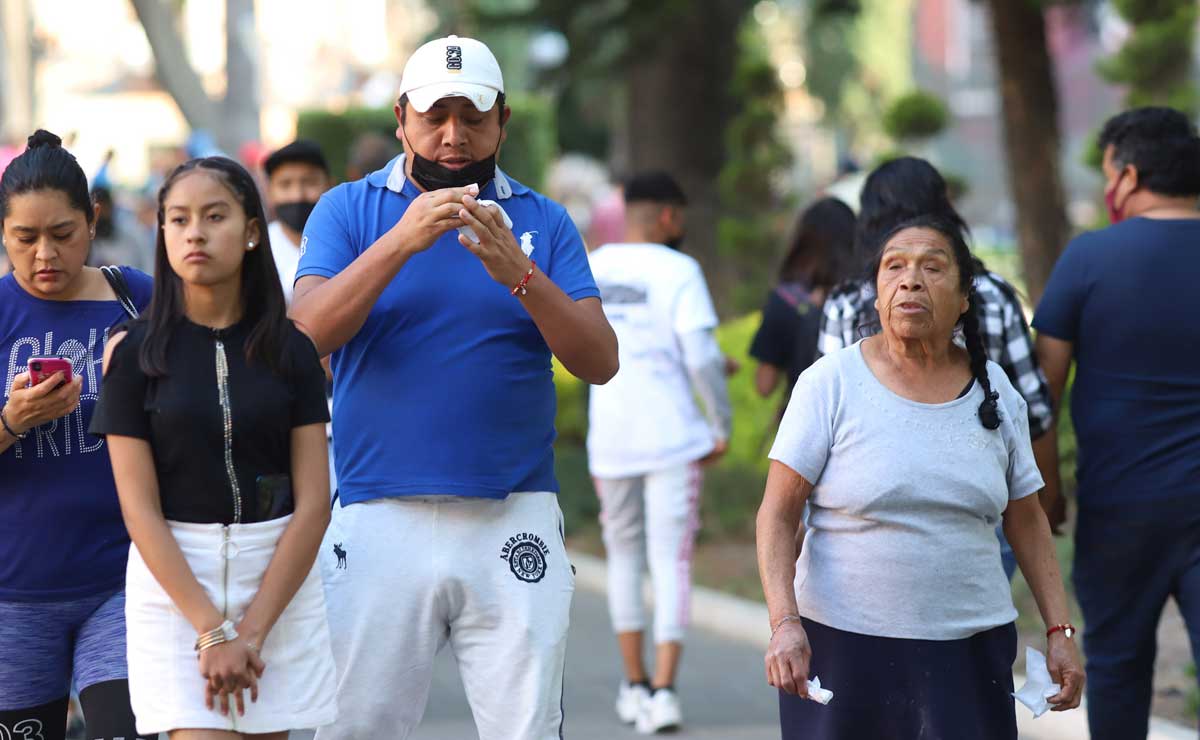 Eduardo Rivera respalda decreto para el uso voluntario de cubrebocas