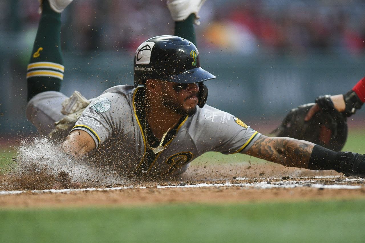 En juego trepidante, Pericos se llevó el primero de la serie ante Diablos 