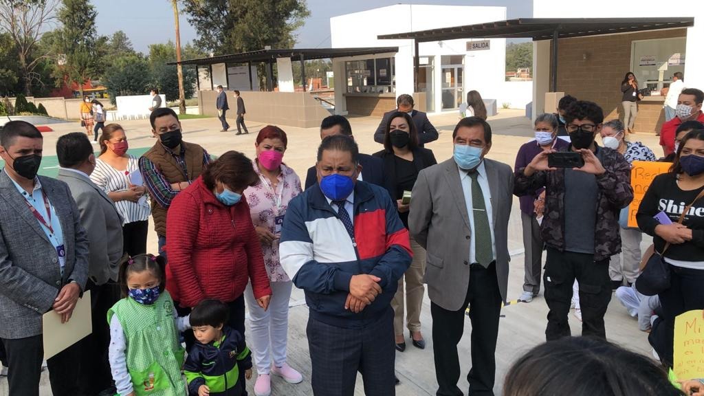 Atienden autoridades de SEPE-USET y SEGOB a madres trabajadoras y padres de familia de los CAI