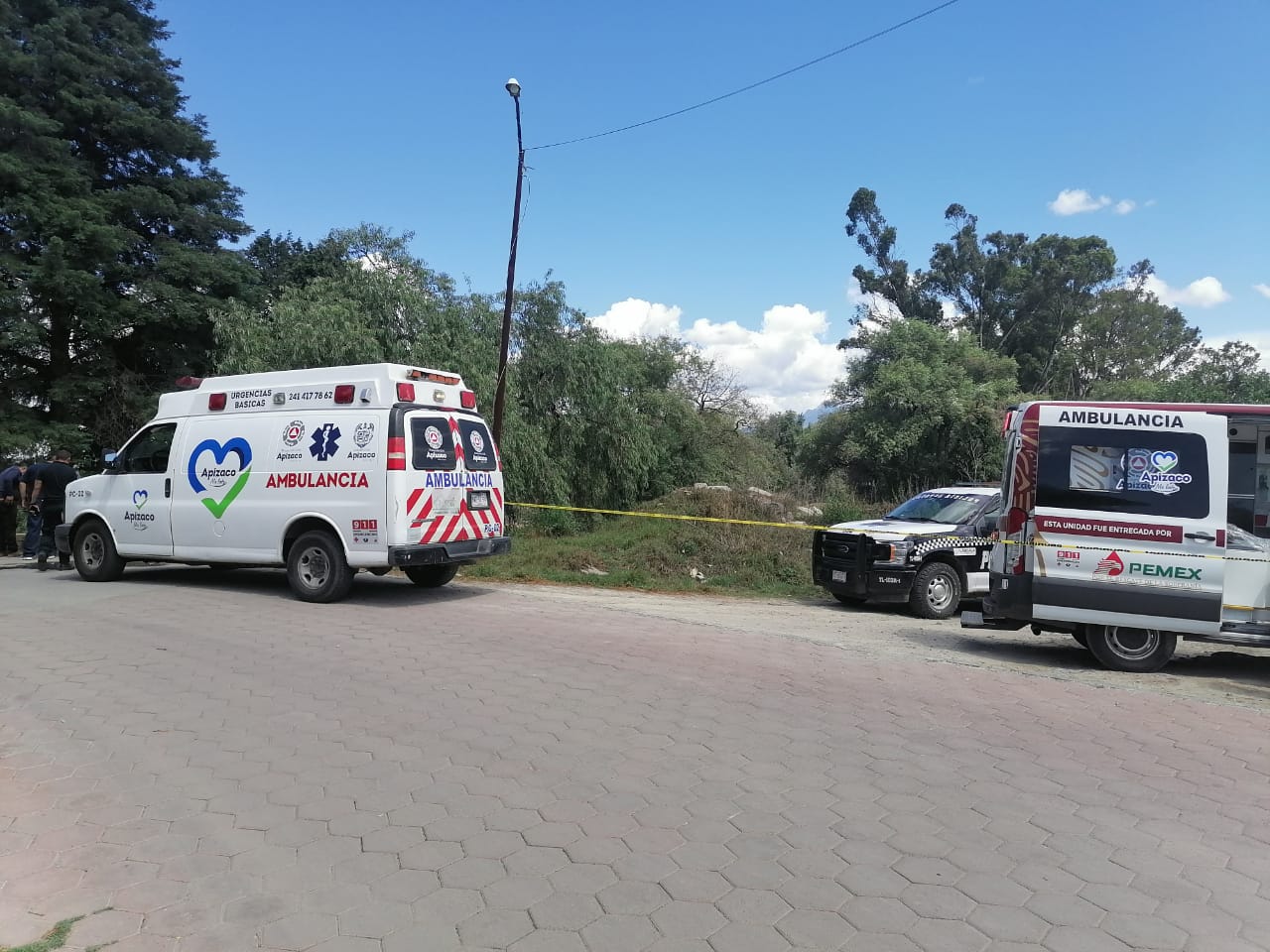 Abandonan cuerpo encobijado al interior de un río, en Apizaco