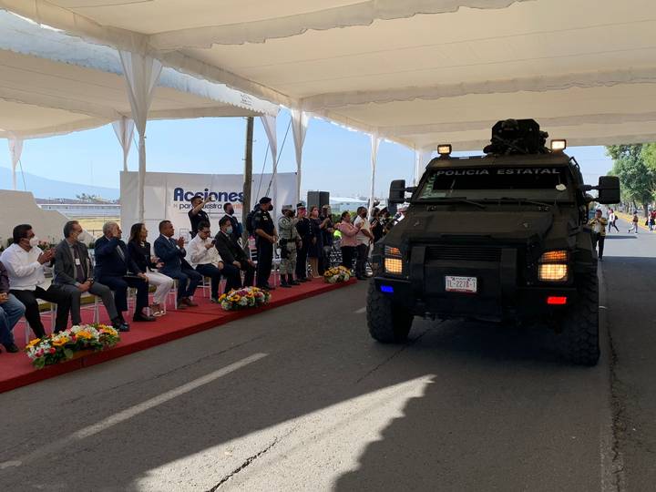 Desfile cívico-militar de Tlaxcala se presentó en San Pablo Apetatitlán