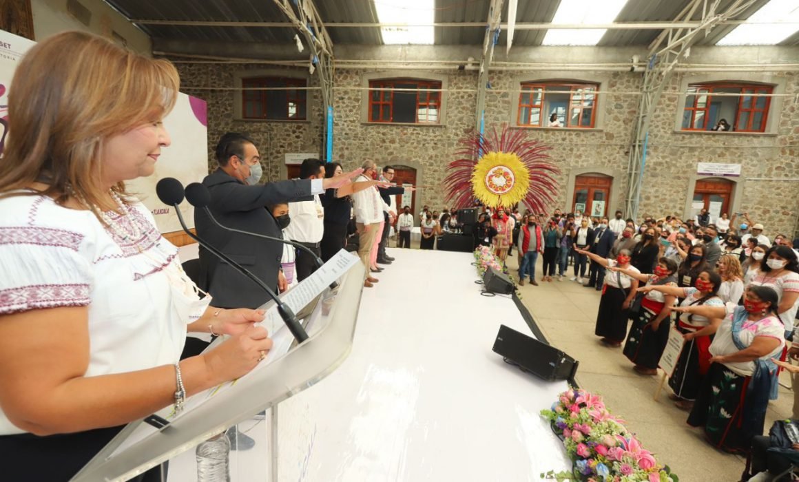 Inauguró gobernadora consulta para reforma a la Ley de Educación